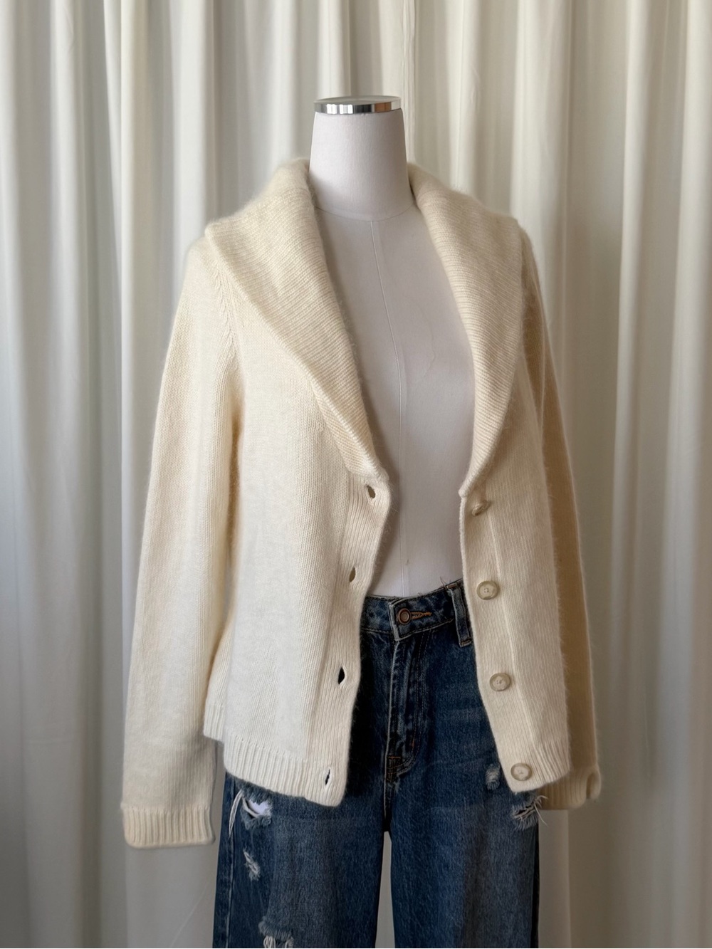 Ann Taylor Cream Angora Blend Shawl Collar Cardigan Sweater Large.